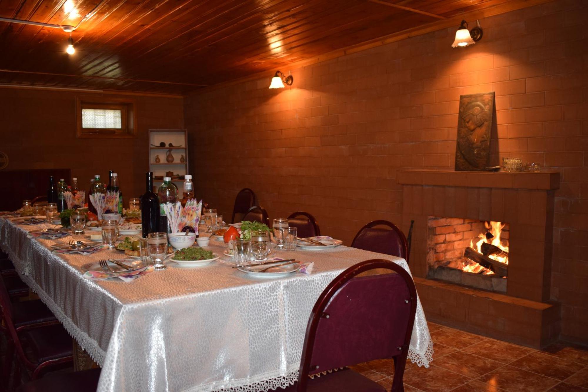 Family Hotel Lago & Wine Cellar Lagodekhi Zewnętrze zdjęcie
