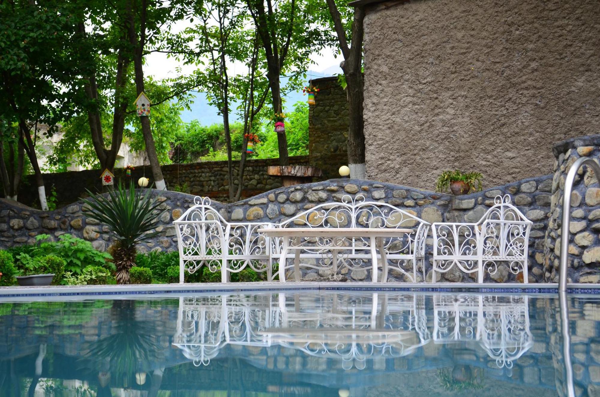 Family Hotel Lago & Wine Cellar Lagodekhi Zewnętrze zdjęcie